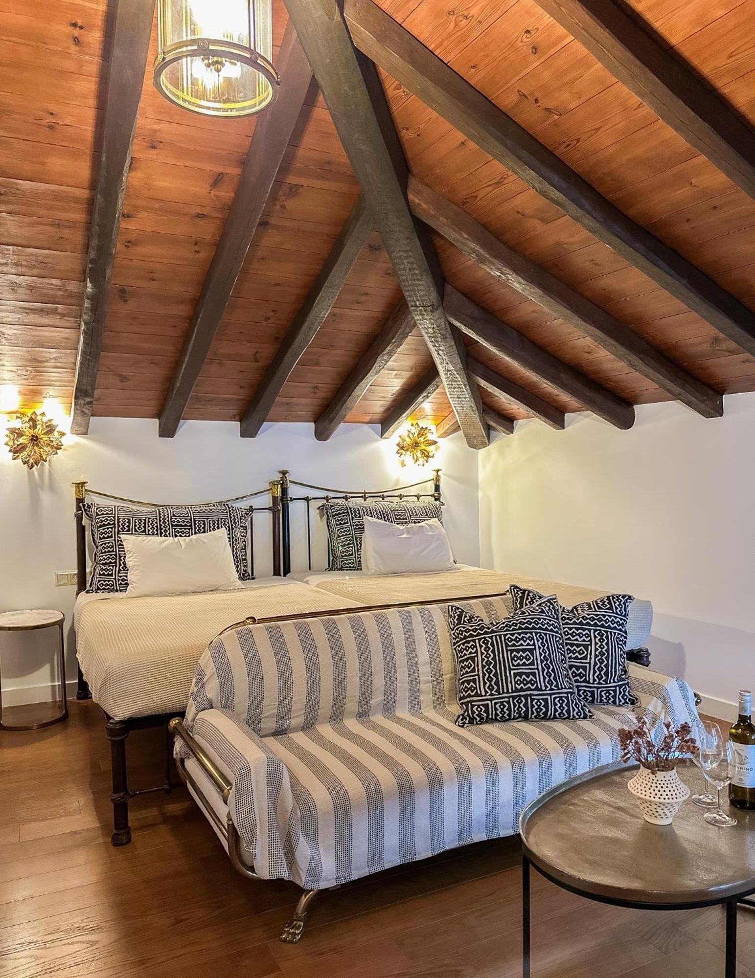 Ourania'S Mansion Hotel Skiathos Town Ngoại thất bức ảnh