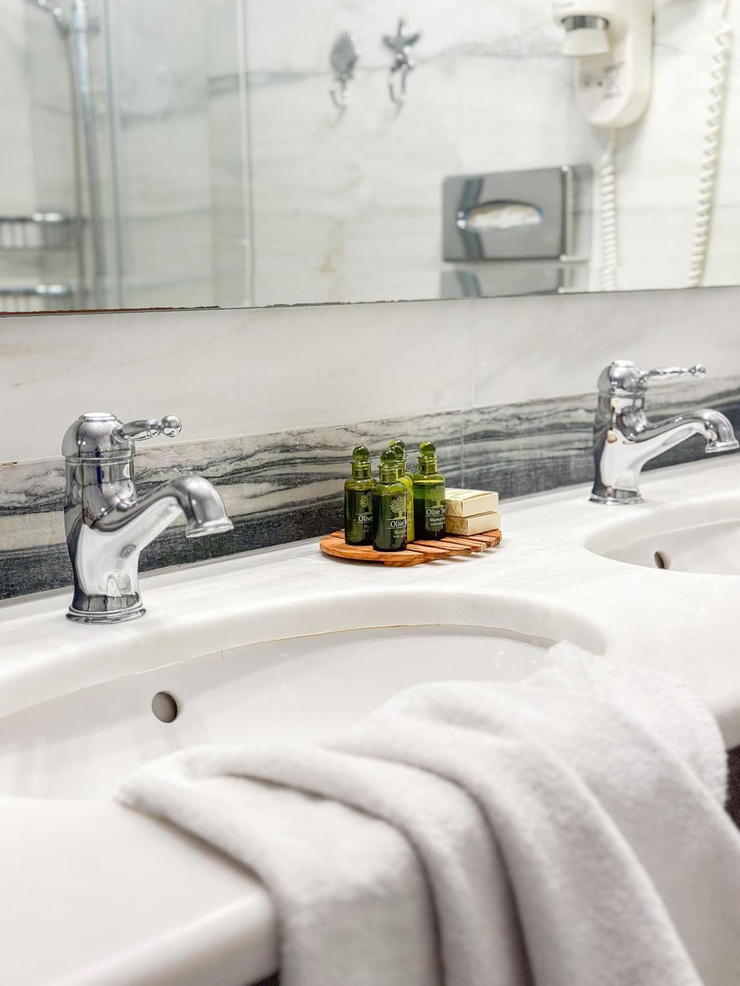 Ourania'S Mansion Hotel Skiathos Town Ngoại thất bức ảnh